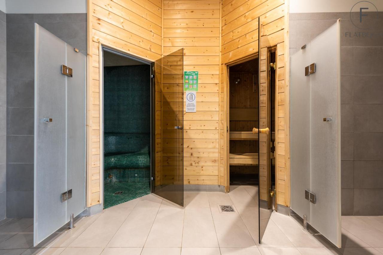 Flatbook Apartments Waterlane Island Spa With Riverview 그단스크 외부 사진